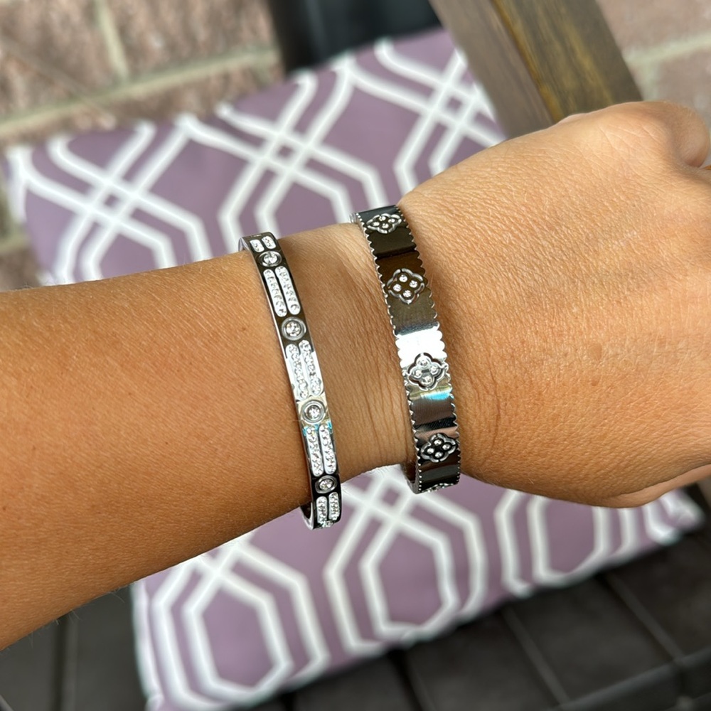2 bangles